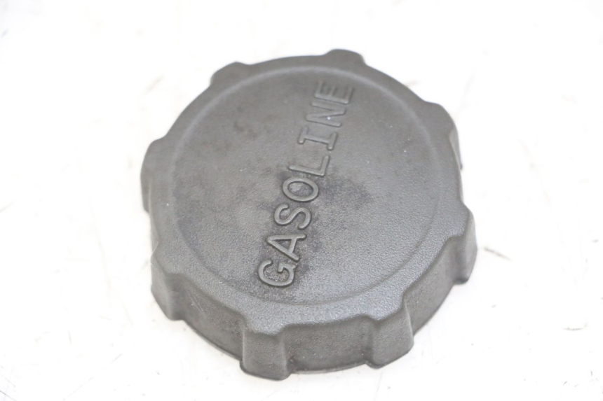 photo de BOUCHON RESERVOIR ESSENCE PIAGGIO SUPER LX 125 (2000 - 2003)