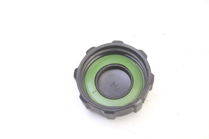 photo de BOUCHON RESERVOIR ESSENCE APRILIA SXR 50 (2021 - 2023)