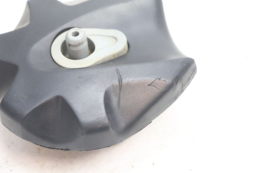 photo de BOUCHON RESERVOIR ESSENCE HUSABERG TE 250 (2011 - 2014) - Zoom état d’usage