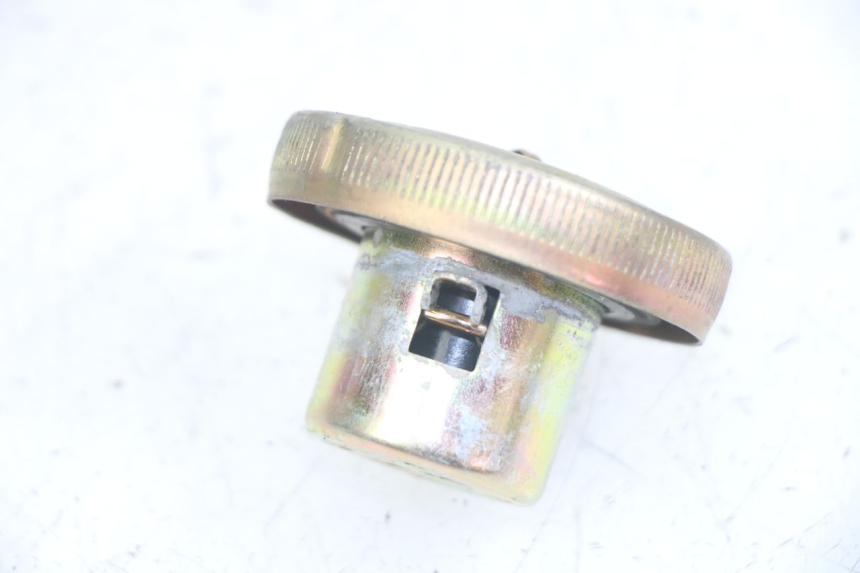 photo de BOUCHON RESERVOIR ESSENCE PEUGEOT TWEET 4T 50 (2014 - 2019)