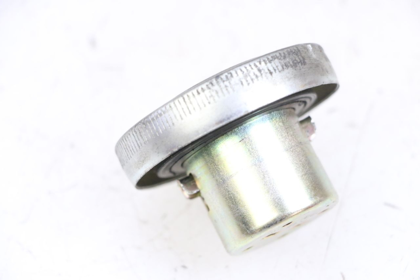 photo de BOUCHON RESERVOIR ESSENCE PEUGEOT TWEET PRO EFI 4T 50 (2021 - 2022)