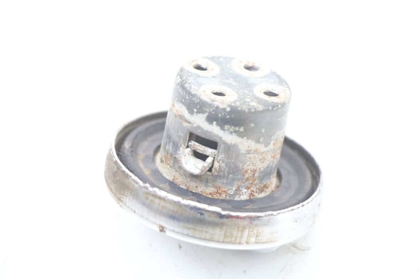 photo de BOUCHON RESERVOIR ESSENCE VONROAD YIBEN 125 (2006 - 2010)