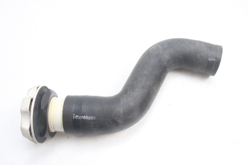 photo de BOUCHON RESERVOIR ESSENCE YAMAHA WAVE RUNNER GP R 1200 (2000 - 2003) - Vue principale