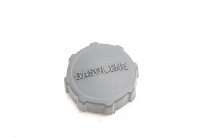 photo de BOUCHON RESERVOIR ESSENCE PIAGGIO X8 STREET 125 (2006 - 2007) - Vue principale