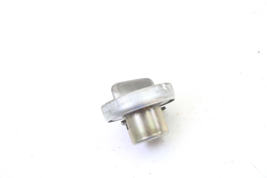 photo de BOUCHON RESERVOIR ESSENCE HONDA X8R 50 (1998 - 2003)