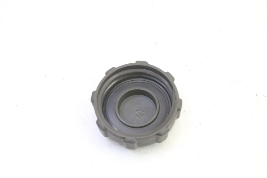 photo de BOUCHON RESERVOIR ESSENCE PIAGGIO X9 EVOLUTION 125 (2003 - 2007)