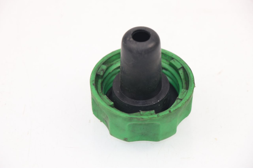 photo de BOUCHON RESERVOIR ESSENCE YAMAHA BW'S 50 (2004 - 2017)