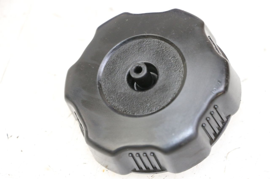 photo de BOUCHON RESERVOIR ESSENCE YAMAHA TTR 125 (2000 - 2020)