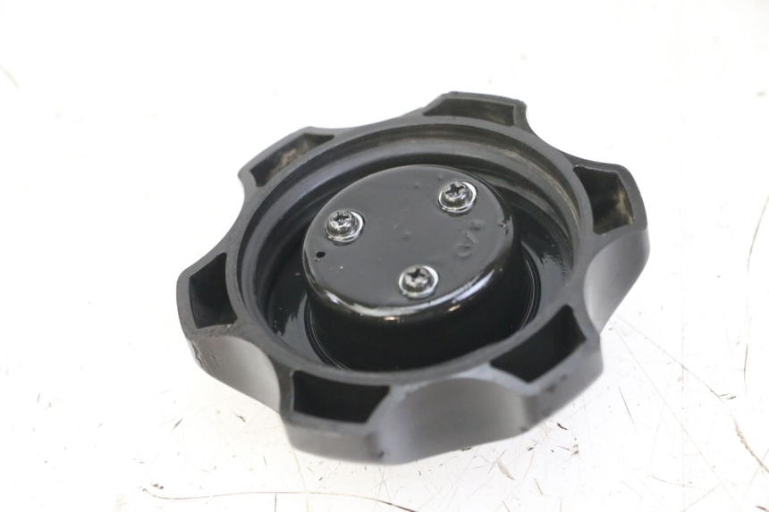 photo de BOUCHON RESERVOIR ESSENCE YAMAHA YZ-F YZF 250 (2007 - 2013)