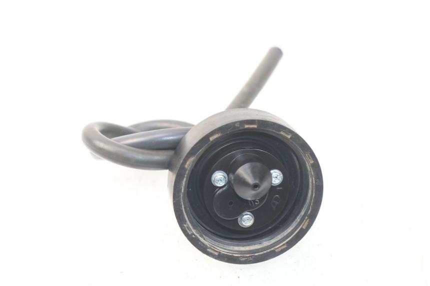 photo de BOUCHON RESERVOIR ESSENCE YAMAHA YZ-F YZF 250 (2014 - 2018)