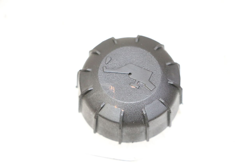 photo de BOUCHON RESERVOIR HUILE PEUGEOT CITYSTAR 50 (2013 - 2017)