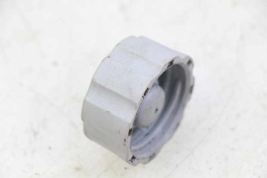 photo de BOUCHON RESERVOIR HUILE HONDA FES PANTHEON 2T 125 (1998 - 2002)