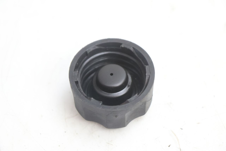 photo de BOUCHON RESERVOIR HUILE PEUGEOT LUDIX ONE 50 (2004 - 2006) - Zoom état d’usage