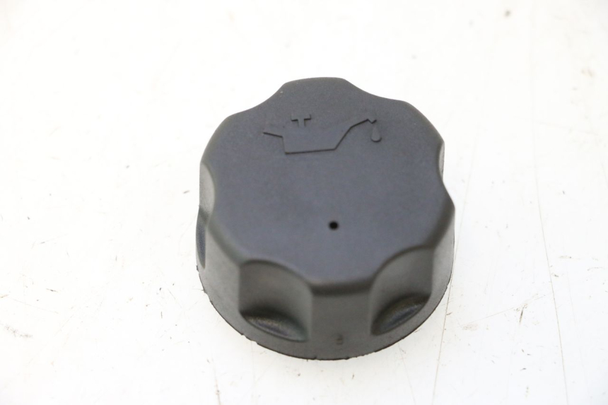 photo de BOUCHON RESERVOIR HUILE PEUGEOT LUDIX SNAKE 2T 50 (2004 - 2014) - Vue principale