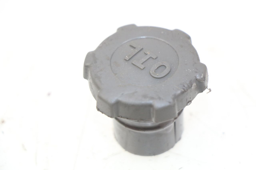 photo de BOUCHON RESERVOIR HUILE PIAGGIO VESPA PRIMAVERA 2T 50 (2013 - 2018)