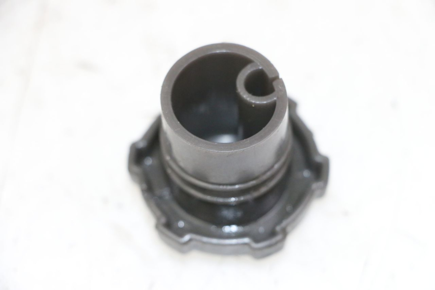 photo de BOUCHON RESERVOIR HUILE PIAGGIO VESPA S 2T 50 (2007 - 2014)