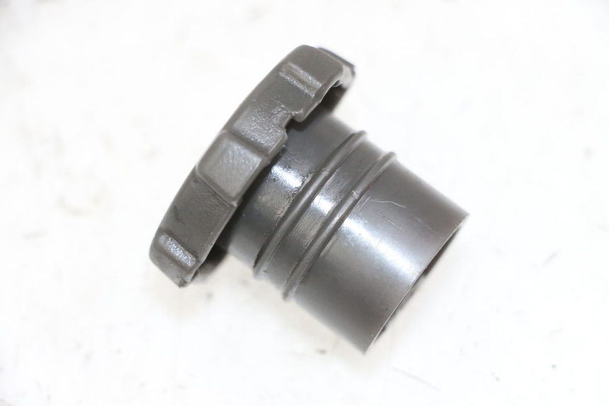 photo de BOUCHON RESERVOIR HUILE PIAGGIO VESPA S 2T 50 (2007 - 2014)