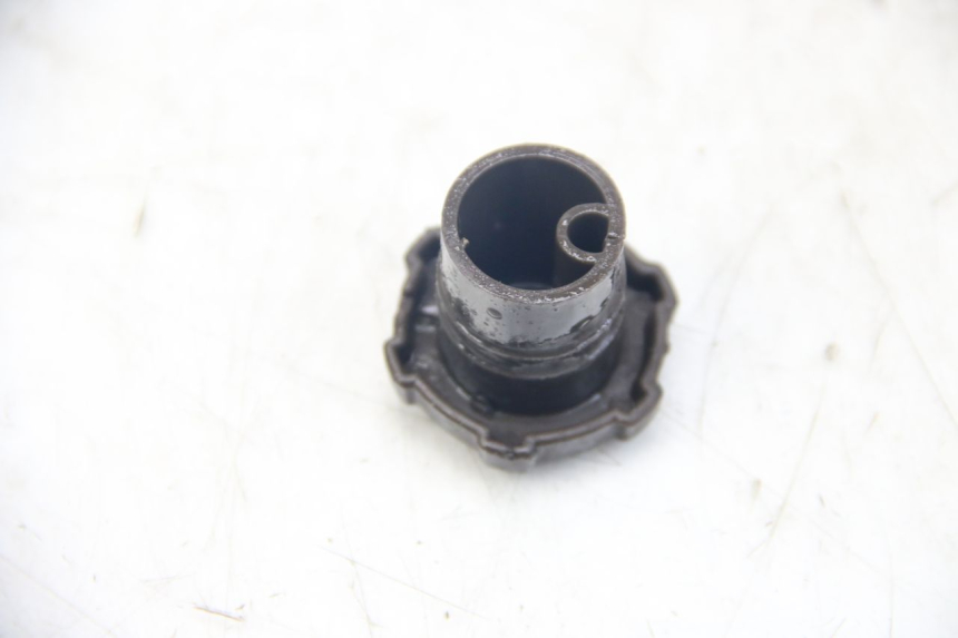 photo de BOUCHON RESERVOIR HUILE PIAGGIO VESPA SPRINT 2T 50 (2014 - 2018)