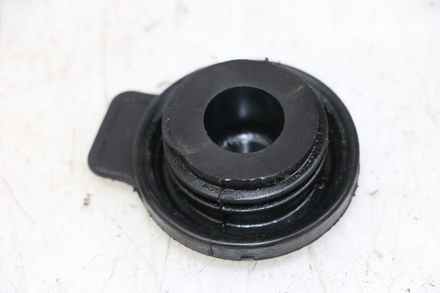 photo de BOUCHON RESERVOIR HUILE YAMAHA PW 80 (1983 - 2014)