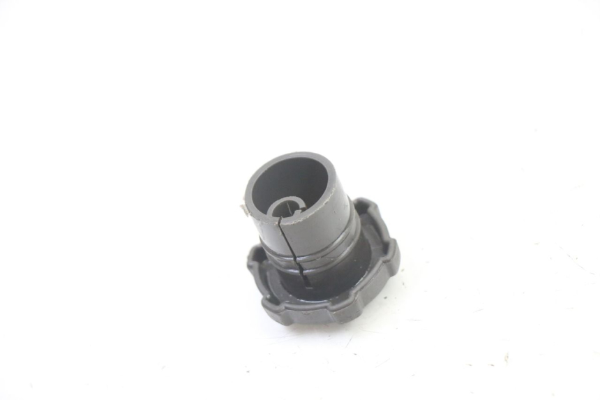 photo de BOUCHON RESERVOIR HUILE GILERA RUNNER SP 50 (2006 - 2008)