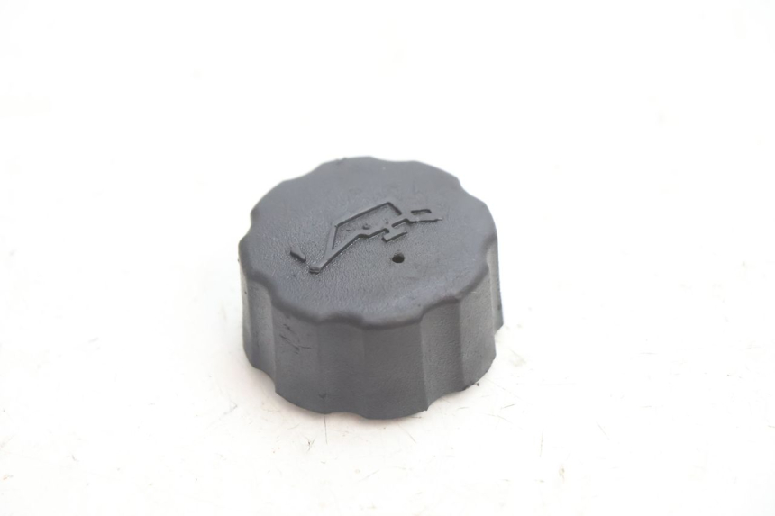 photo de BOUCHON RESERVOIR HUILE PEUGEOT SPEEDFIGHT 2 AC 50 (2000 - 2009) - Détail de la pièce