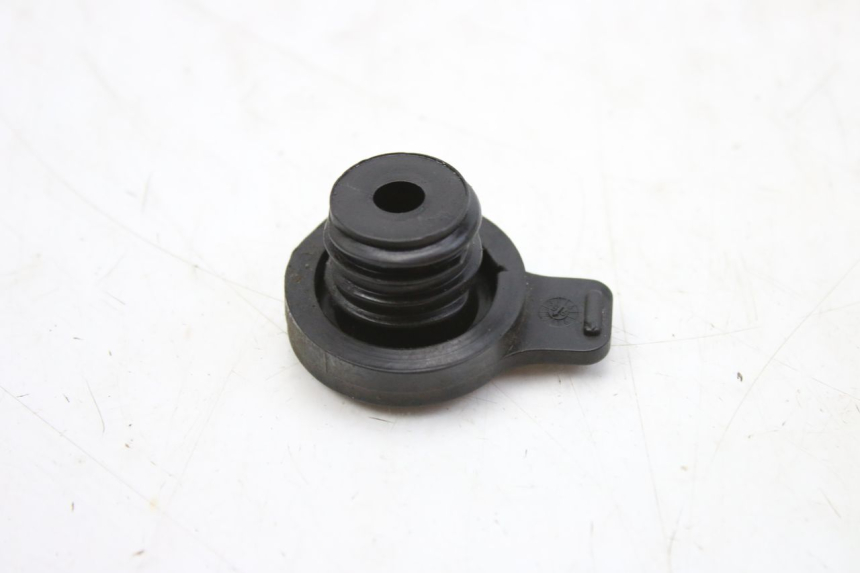 photo de BOUCHON RESERVOIR HUILE APRILIA SR R 2T LC 50 (2018 - 2021)