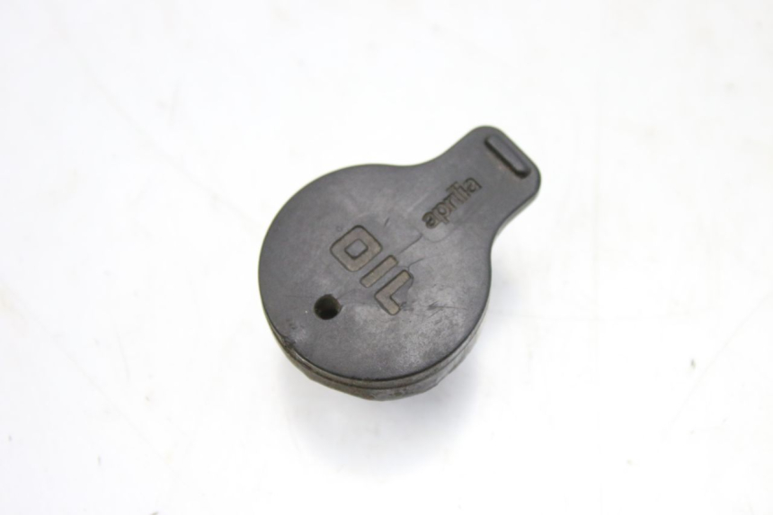 photo de BOUCHON RESERVOIR HUILE APRILIA SR R 2T LC 50 (2018 - 2021)