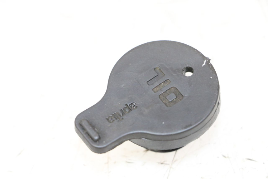 photo de BOUCHON RESERVOIR HUILE APRILIA SR R 2T LC 50 (2018 - 2021)