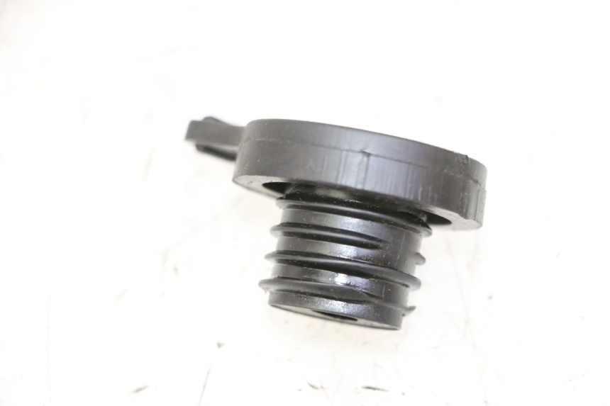 photo de BOUCHON RESERVOIR HUILE APRILIA SR R 2T LC 50 (2018 - 2021)