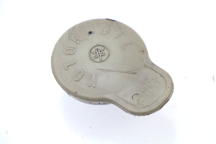 photo de BOUCHON RESERVOIR HUILE MBK STUNT NAKED 50 (2004 - 2018)