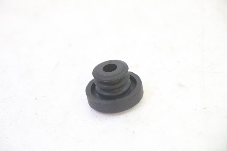 photo de BOUCHON VASE EXPANSION SUZUKI BURGMAN 125 (2007 - 2014)