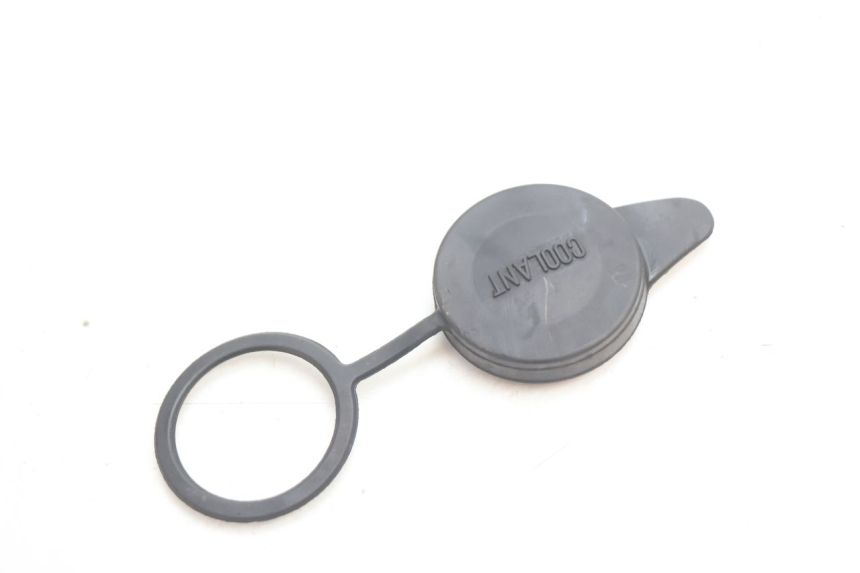 photo de BOUCHON VASE EXPANSION HONDA CB F HORNET 600 (2005 - 2006) - Détail de la pièce