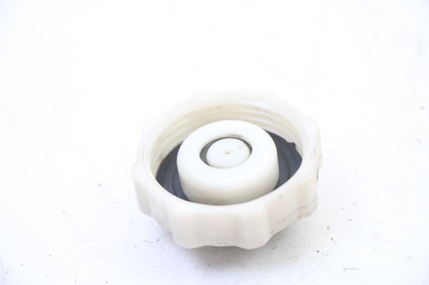 photo de BOUCHON VASE EXPANSION PEUGEOT ELYSEO 125 (1999 - 2004)