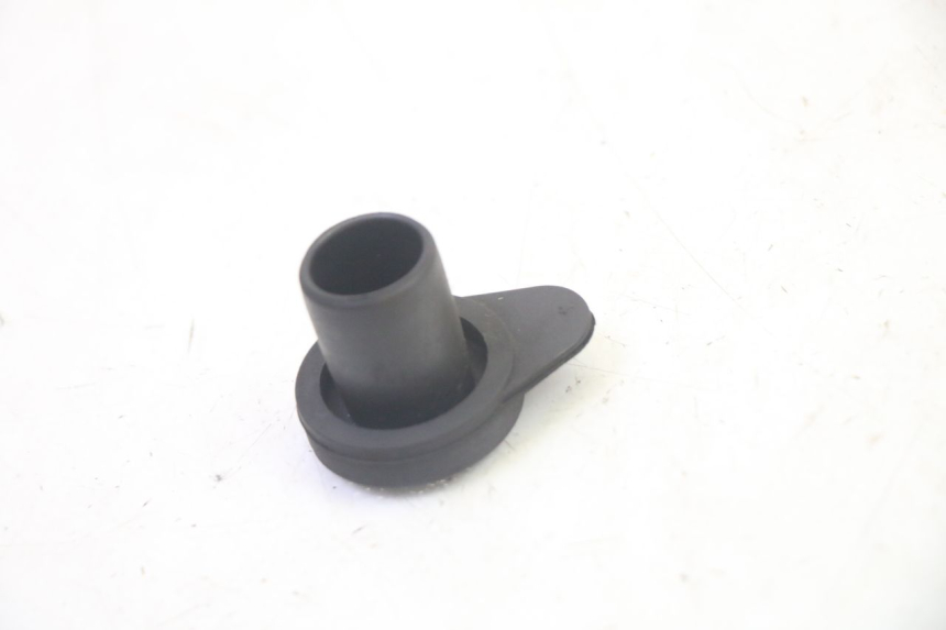 photo de BOUCHON VASE EXPANSION HONDA FES S-WING SWING ABS 125 (2007 - 2015)