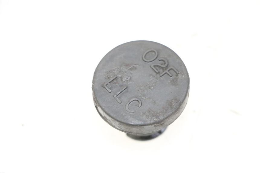 photo de BOUCHON VASE EXPANSION SUZUKI GSR 750 (2011 - 2017)