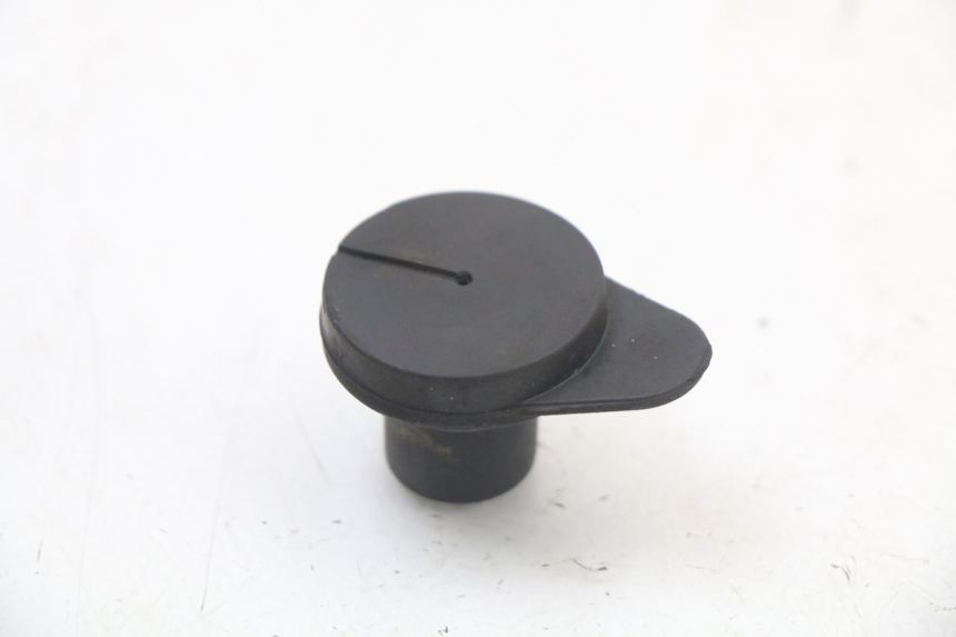 photo de BOUCHON VASE EXPANSION HONDA FES S-WING SWING 125 (2007 - 2015)