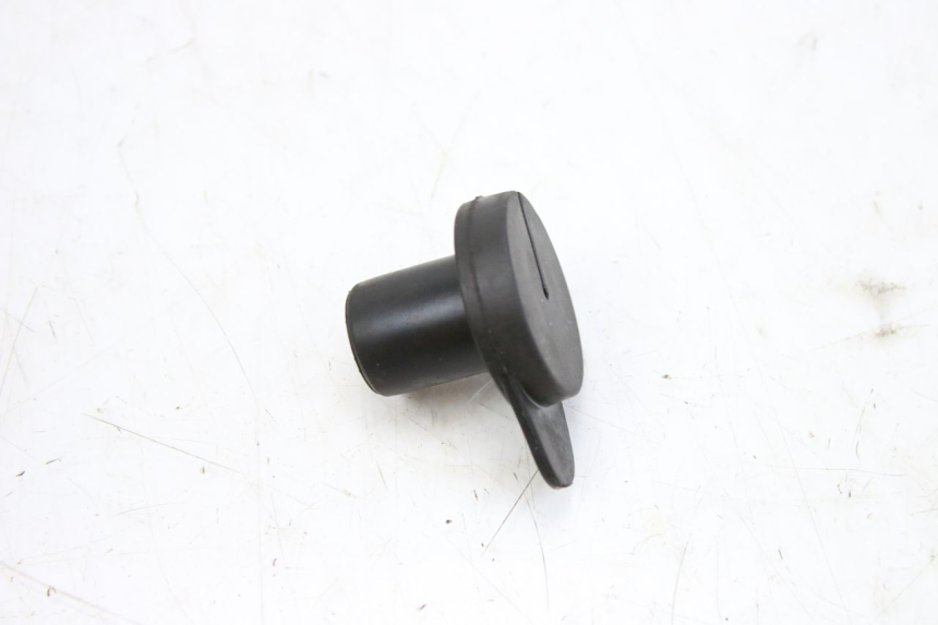 photo de BOUCHON VASE EXPANSION HONDA FES S-WING SWING ABS 125 (2007 - 2015)