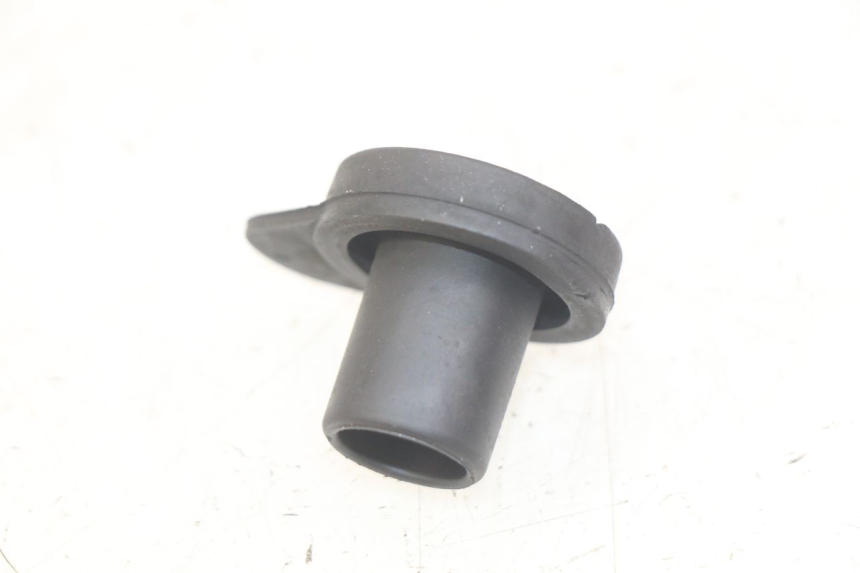 photo de BOUCHON VASE EXPANSION HONDA FES S-WING SWING ABS 125 (2007 - 2015)