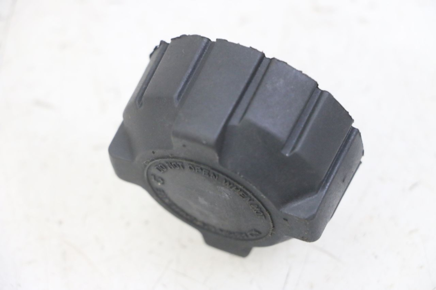 photo de BOUCHON VASE EXPANSION PEUGEOT JET FORCE CARBU 50 (2003 - 2016)