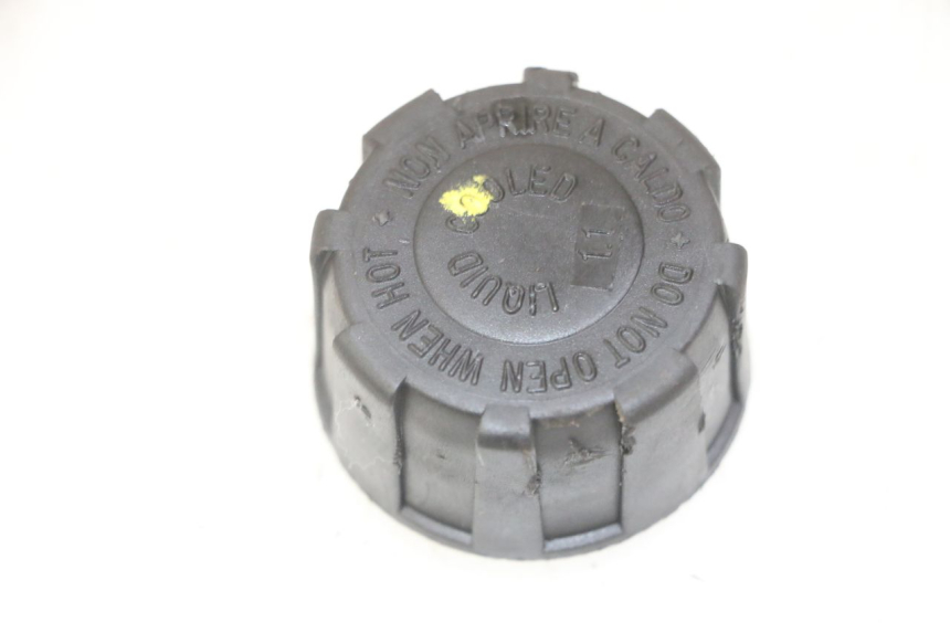 photo de BOUCHON VASE EXPANSION PIAGGIO MP3 LT 300 (2010 - 2016) - Vue principale