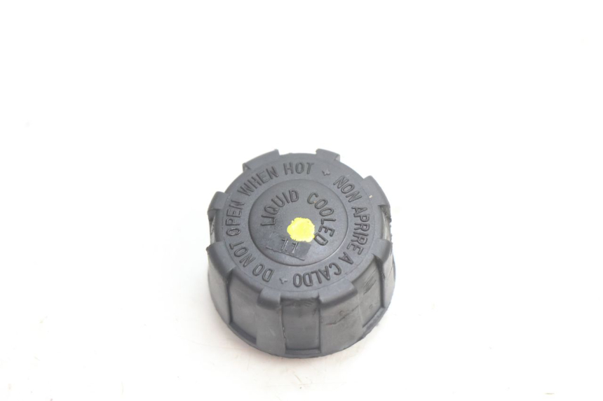 photo de BOUCHON VASE EXPANSION PIAGGIO MP3 LT 400 (2007 - 2012) - Vue principale