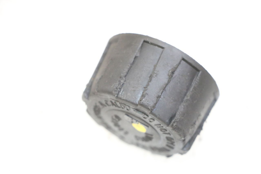 photo de BOUCHON VASE EXPANSION PIAGGIO MP3 500 (2011 - 2015)