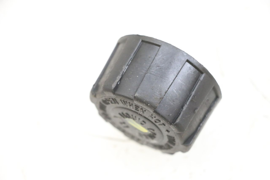 photo de BOUCHON VASE EXPANSION PIAGGIO MP3 RL 250 (2007 - 2010) - Zoom état d’usage