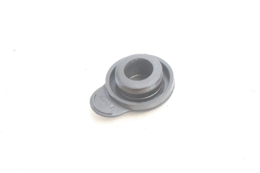 photo de BOUCHON VASE EXPANSION YAMAHA N-MAX NMAX 125 (2021 - 2024) - Détail de la pièce