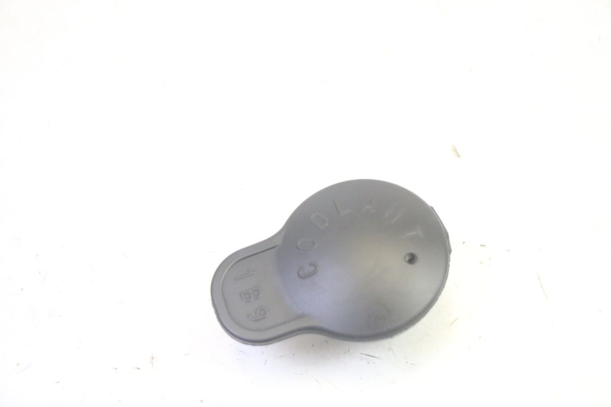 photo de BOUCHON VASE EXPANSION YAMAHA NEOS NEO'S 4T 50 (2008 - 2016) - Zoom état d’usage