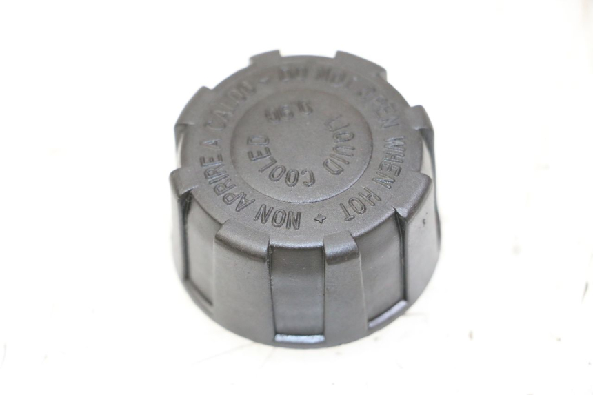 photo de BOUCHON VASE EXPANSION PIAGGIO BEVERLY 125 (1998 - 2005)