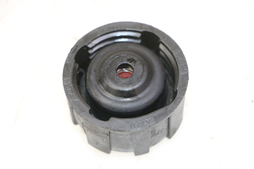 photo de BOUCHON VASE EXPANSION PIAGGIO VESPA GRANTURISMO 200 (2004 - 2005)