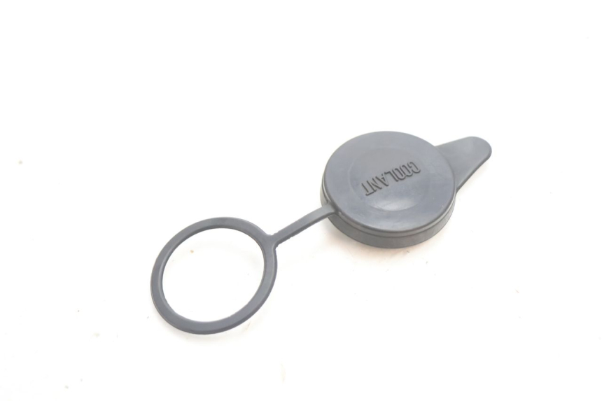 photo de BOUCHON VASE EXPANSION HONDA ST PAN EUROPEAN 1100 (1990 - 2002) - Détail de la pièce