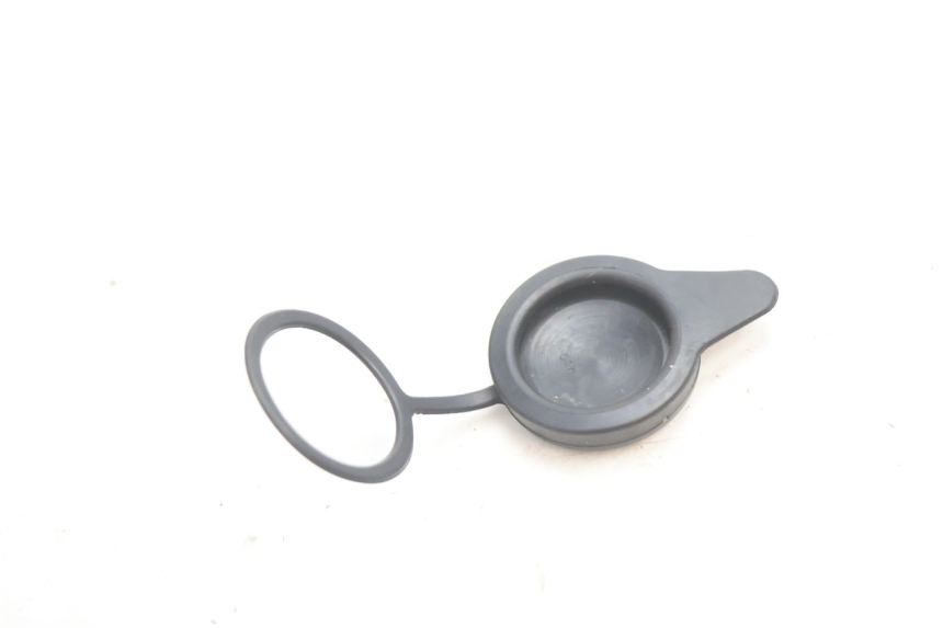 photo de BOUCHON VASE EXPANSION HONDA ST PAN EUROPEAN 1100 (1990 - 2002) - Zoom état d’usage