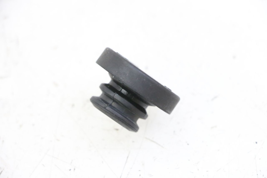 photo de BOUCHON VASE EXPANSION SUZUKI BURGMAN 125 (2015 - 2017)